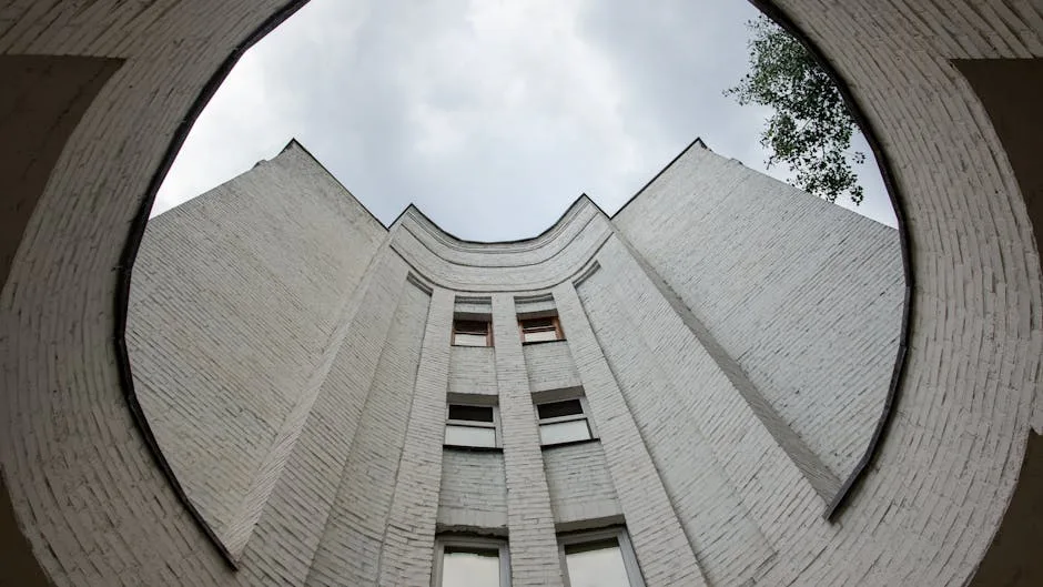 Cele mai frumoase clădiri moderniste din București: un traseu arhitectural