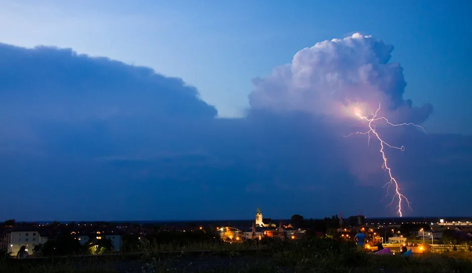 Avertizări meteorologice: Furtuni și vijelii se anunță în toată țara