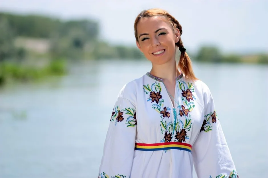 Oana Țoiu face declarații importante de la Paris, în contextul prăbușirii dronei în Galați și sprijinului NATO pentru România