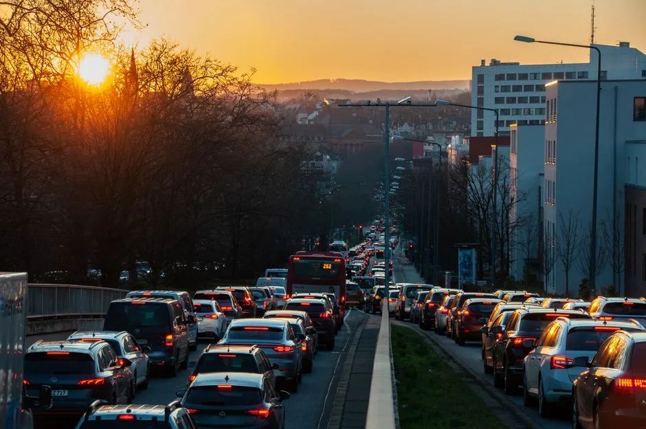 Restricții de trafic în Oradea: Detalii esențiale pentru șoferi și locuitori