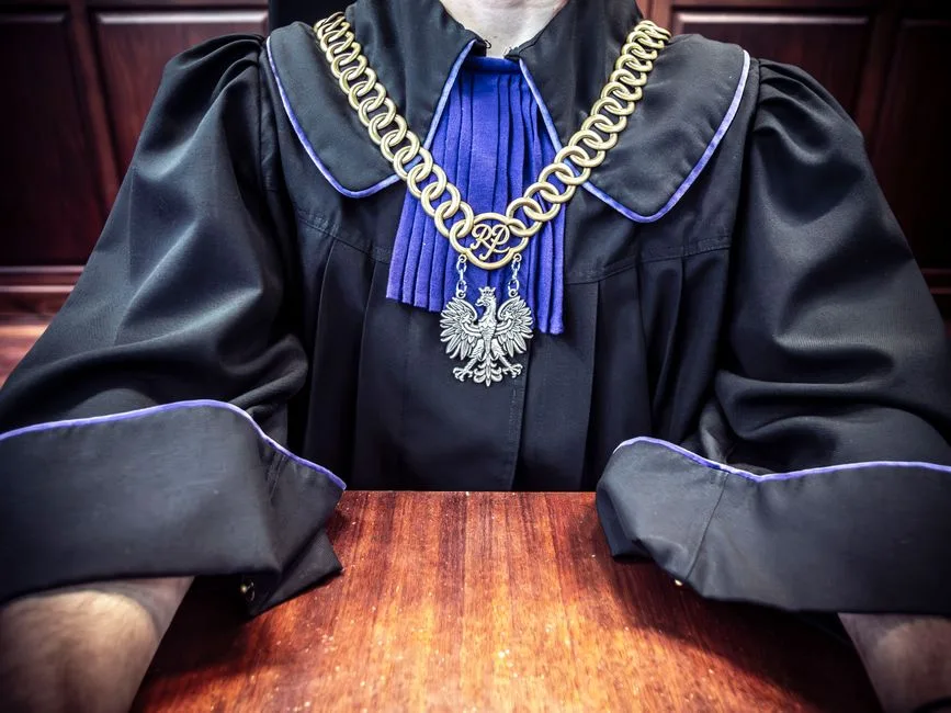 „Judecătorii din România își exprimă nemulțumirea: O listă controversată de vinovați pentru decredibilizarea justiției”