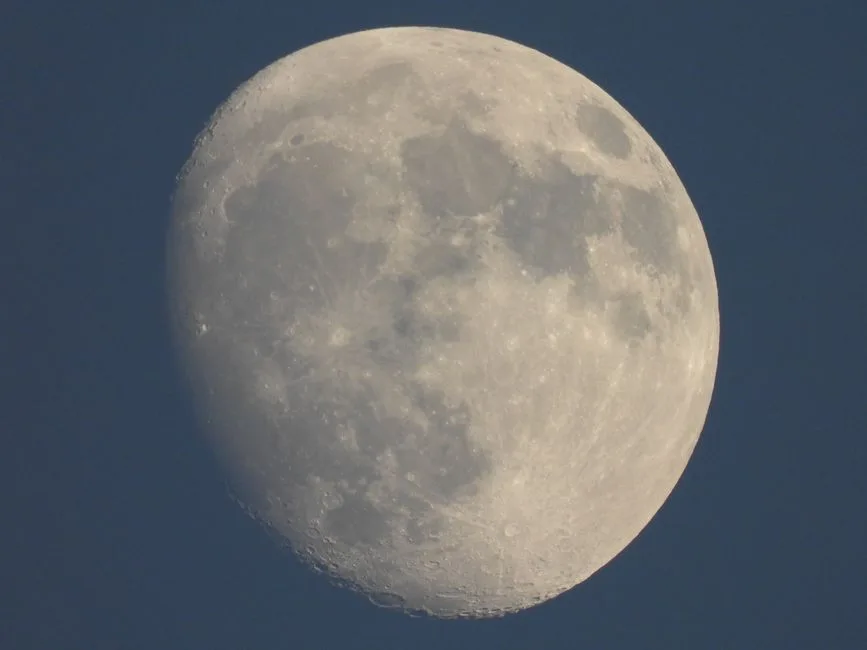 Prognoza meteo pentru luna următoare: Ce ne rezervă vremea în București?