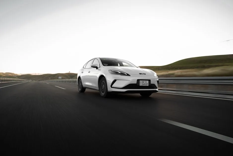 BYD își extinde oferta cu Shakrk, noul pickup hibrid din România