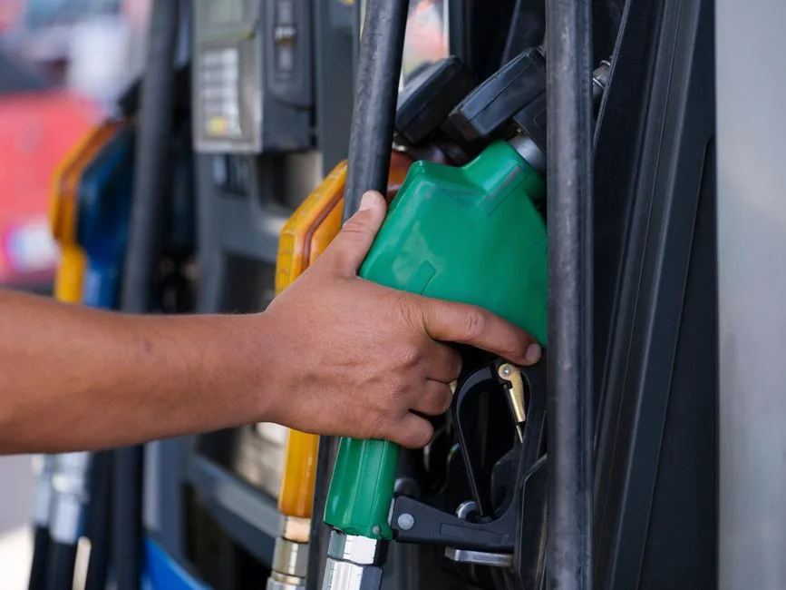 Prețurile carburanților cresc alarmant în România: ce impact are petrolul din Marea Neagră?