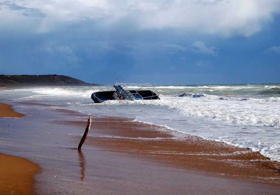 Tragedie în Marea Neagră: Un marinar rănit în atacul asupra unei nave cu GPL a decedat la Tulcea