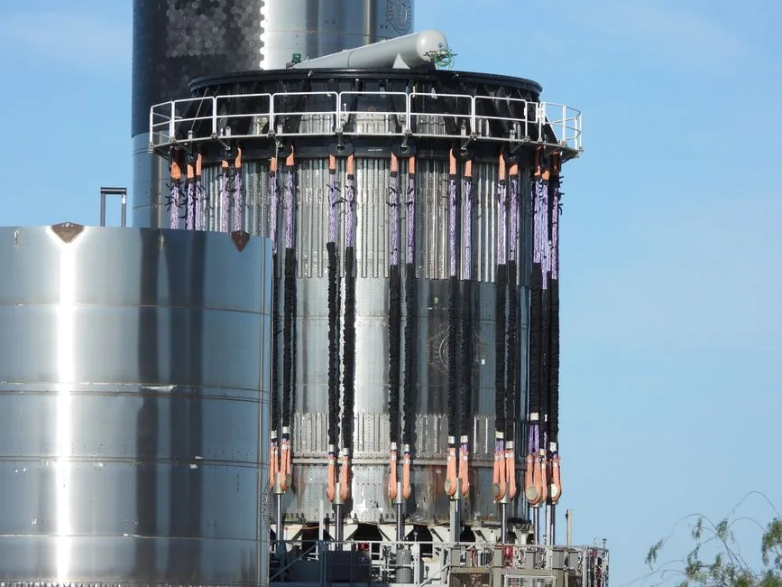 SpaceX atinge un nou prag în explorarea lunară cu nava sa inovatoare