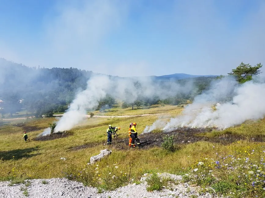 Incendiile devastatoare din sudul Europei: 375.000 de persoane evacuate în Franța și Spania