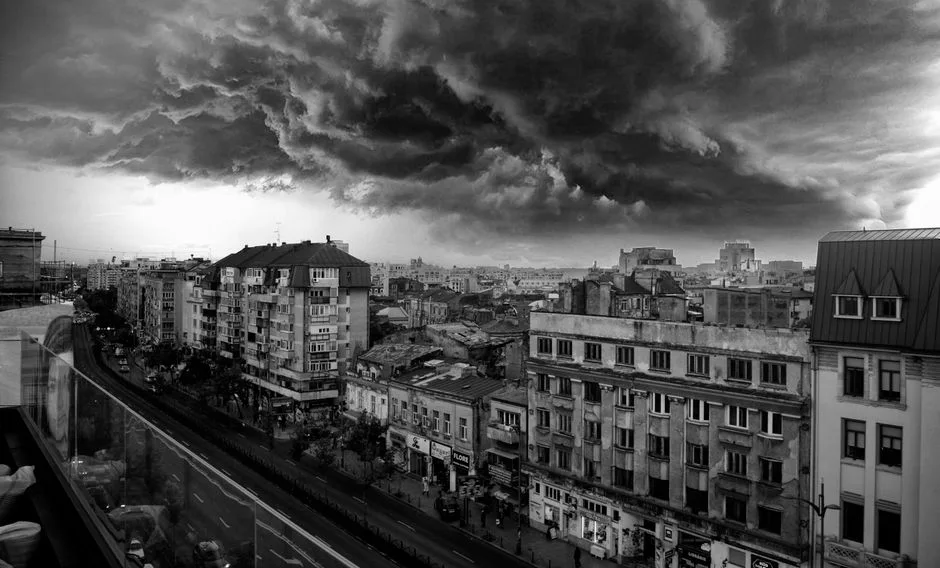 Se anunță furtuni puternice în toată țara, după o perioadă caniculară