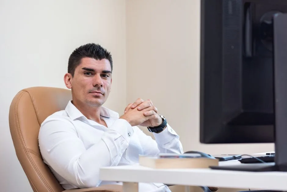 Crin Antonescu solicită acțiuni decisive din partea lui Nicușor Dan în fața crizei guvernării