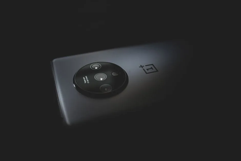 OnePlus 16: Noul flagship cu baterie uriașă de 9.000 mAh se pregătește de lansare