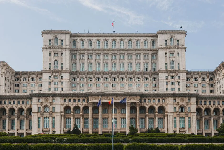 Provocările împărțirii ministerelor: O luptă complexă în politica românească