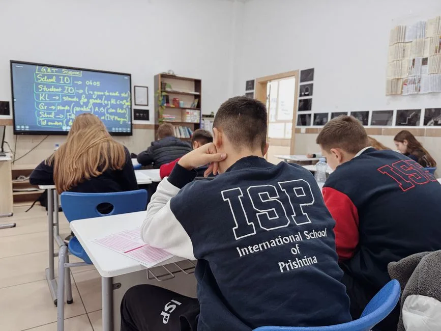 Interferențe politice în educație: Acuzații grave la adresa inspectoratului școlar din Buzău