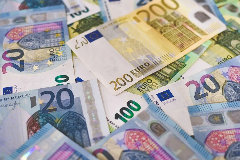 Cum a influențat adoptarea euro economia Bulgariei: O privire asupra schimbărilor din viața cotidiană