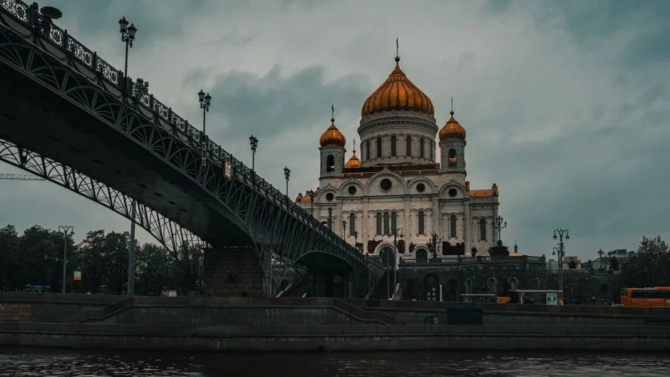 Rusia avertizează Europa: escaladarea conflictului din Ucraina ar putea duce la război