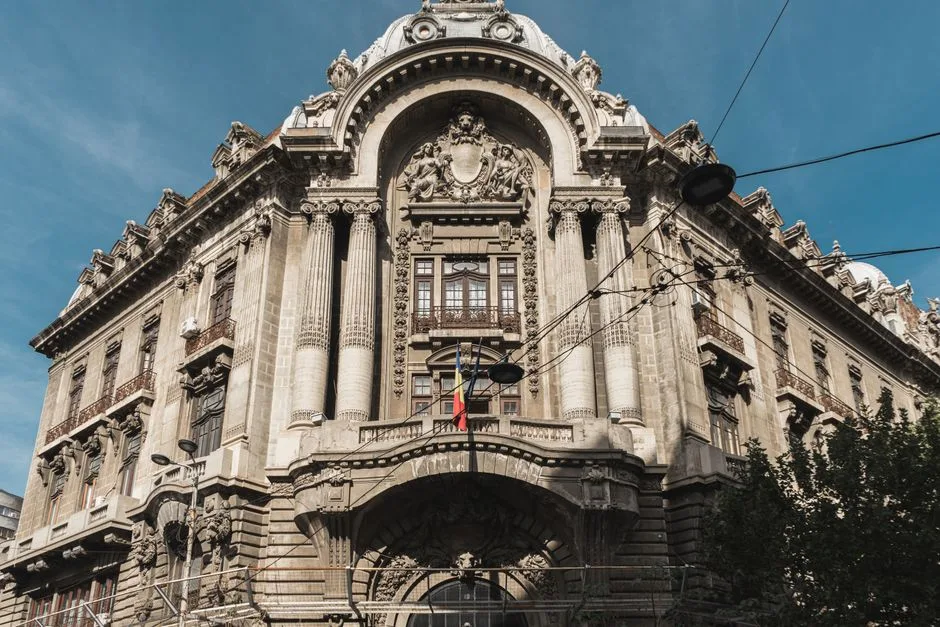 Consultări politice la Cotroceni: AUR și PSD își manifestă intenția de a forma un nou guvern