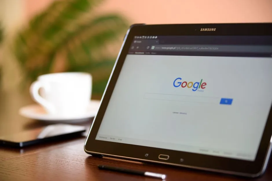 Google lansează Googlebook în Europa: România, exclusă din primul val