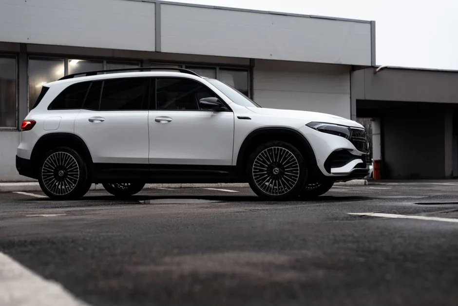 Noul SUV electric BMW iX3, un succes răsunător în Europa