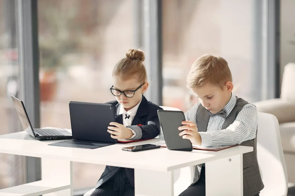 Educația digitală a copiilor, subiect central la reuniunea de la New York cu Melania Trump și Mirabela Grădinaru