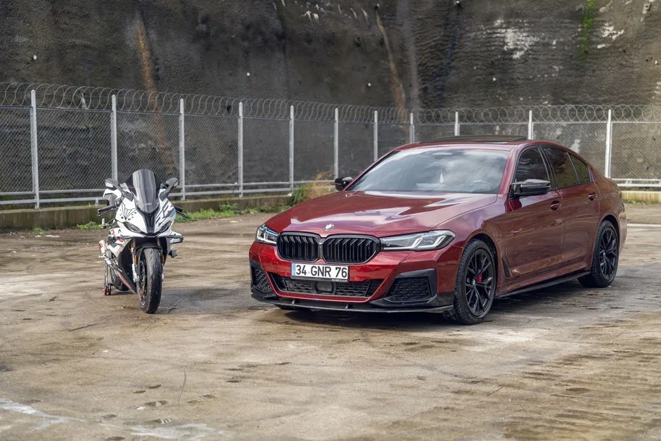 Noua eră a performanței: BMW Seria 3 își extinde gama cu motorizări de până la 443 CP