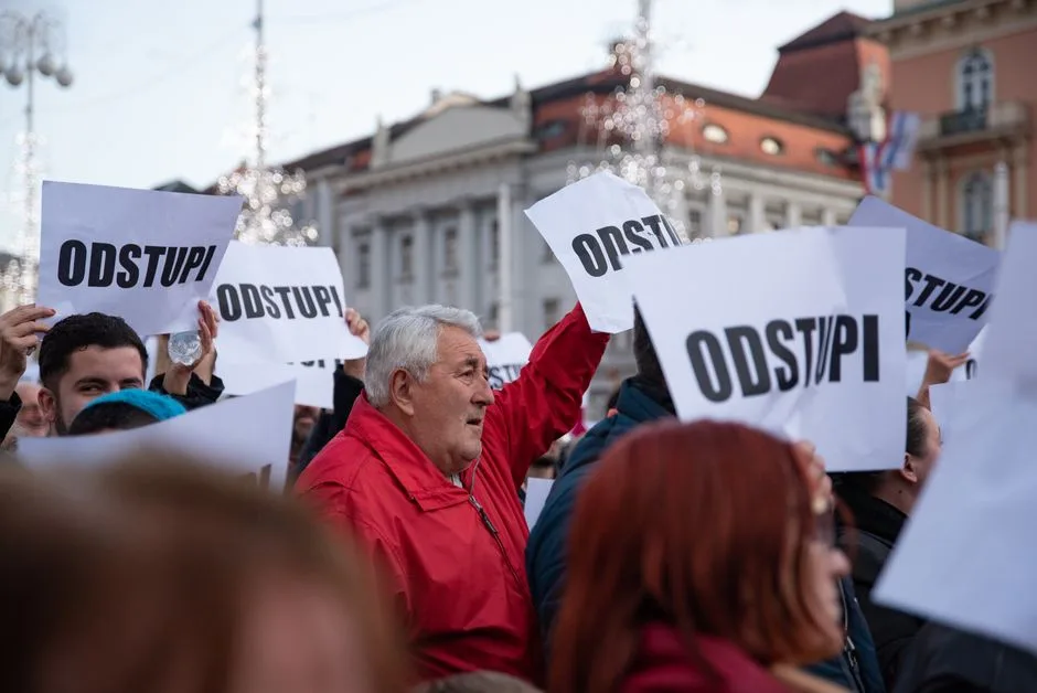 Mii de spanioli protestează la Madrid împotriva crizei locuințelor și cer acțiuni imediate de la guvern