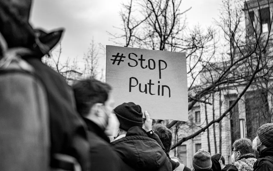 Putin, între refuzul de a-și asuma responsabilitatea și apelurile la dialog