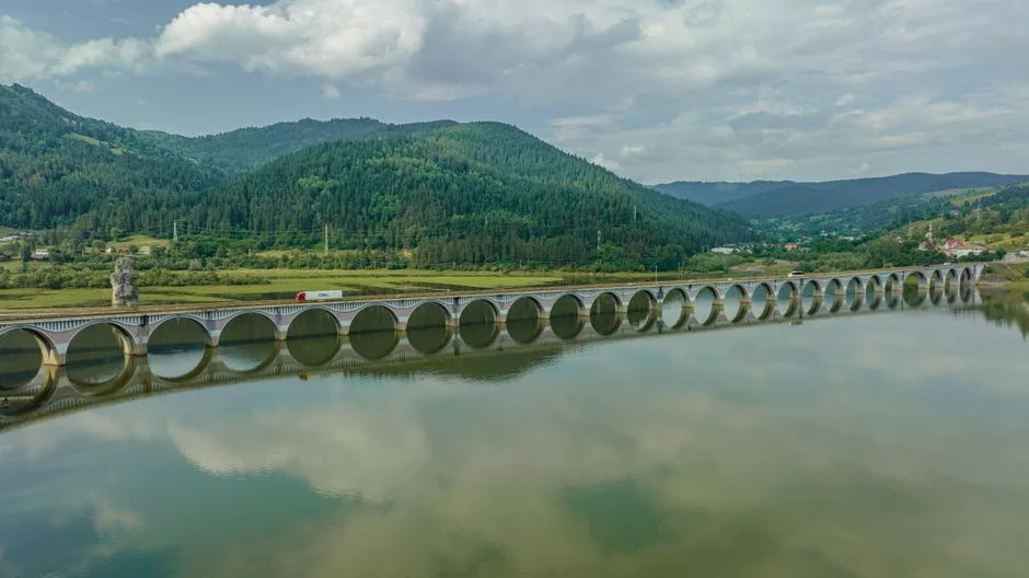 Viaductul de la Boița, un proiect în întârziere care afectează circulația pe A1