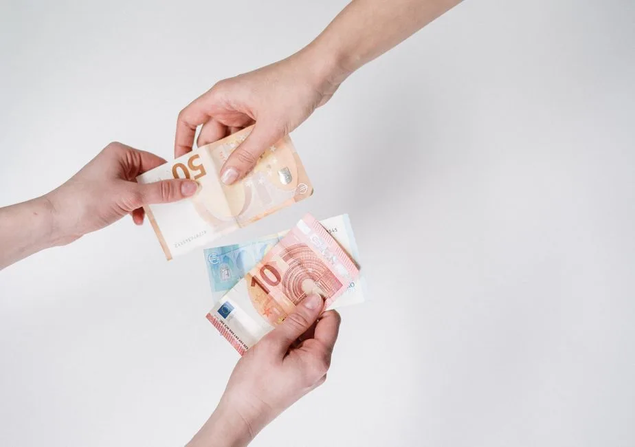 Un bancher dezvăluie cheia economisirii: De ce începem să ne gândim la pensie abia după 40 de ani