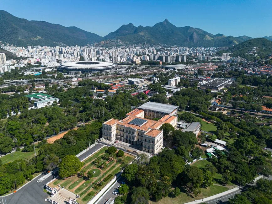 Alegerile prezidențiale din Brazilia: Bolsonaro și Lula se pregătesc pentru un tur decisiv