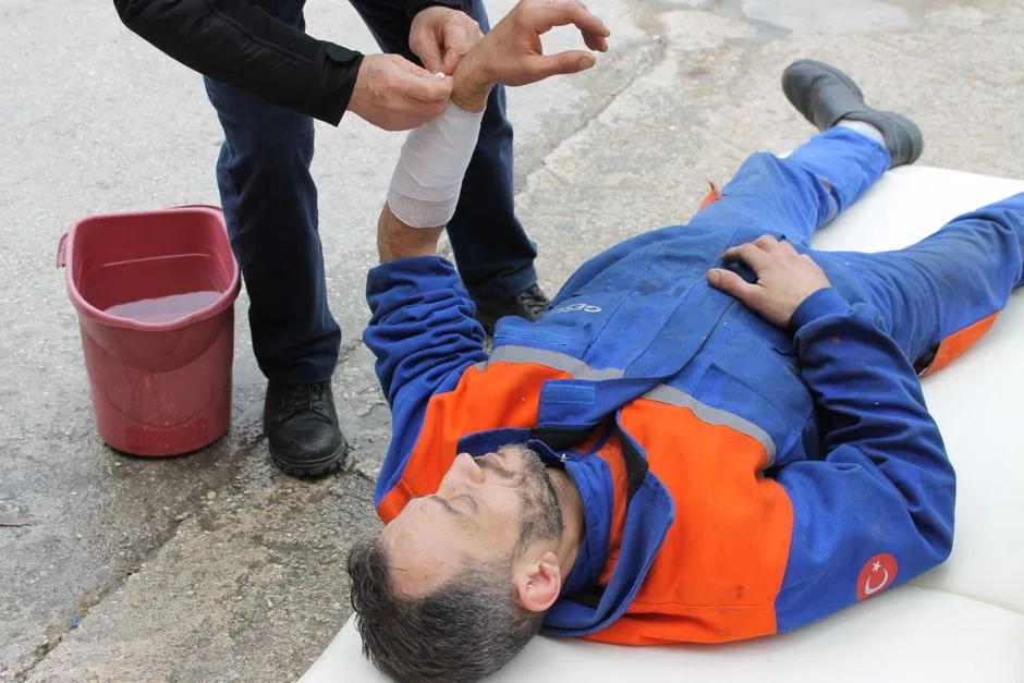 Un incident șocant în care un agent ICE a tras focuri de armă într-o mașină cu un copil la bord