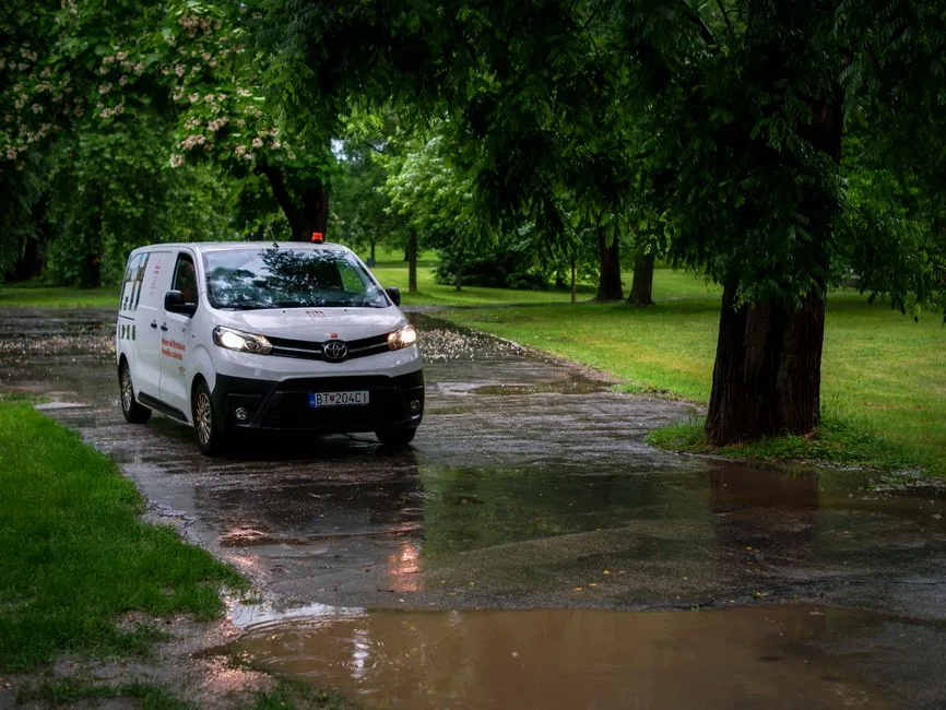 Alerta în Teleorman: O fată de 12 ani răpită de pe stradă, autoritățile cer ajutorul populației