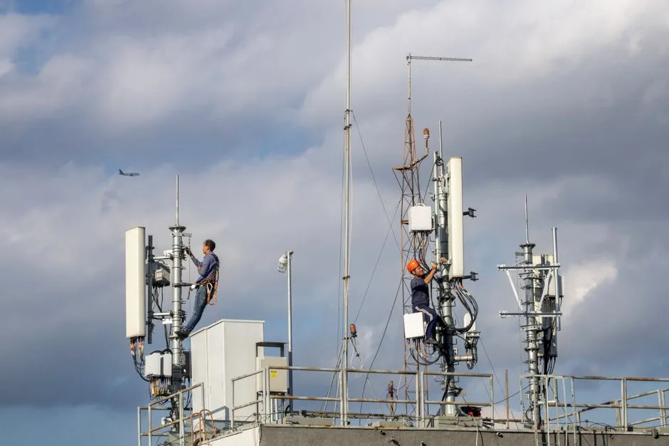 Sectorul telecom, în criză din cauza expansiunii SpaceX