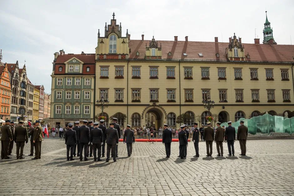 Arestări masive în Polonia după atacuri violente în școli