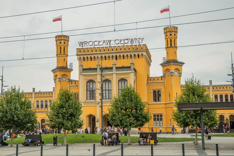 Alerta de securitate în Polonia: Premierul Donald Tusk și ministrul Apărării sub amenințare