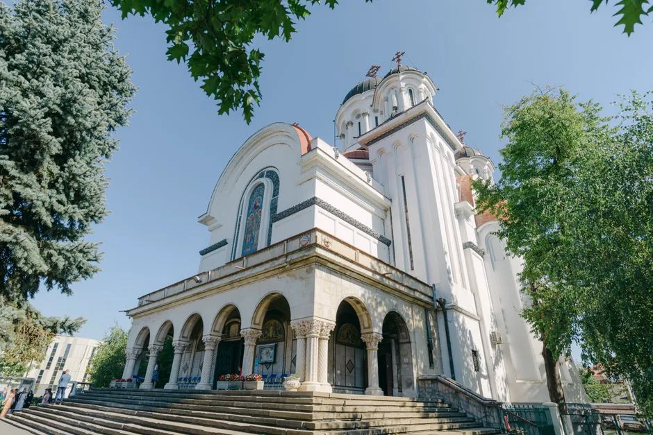 Slujba de priveghere la Catedrala Mitropolitană din Iași: O tradiție vie în cinstea Cuvioasei Parascheva