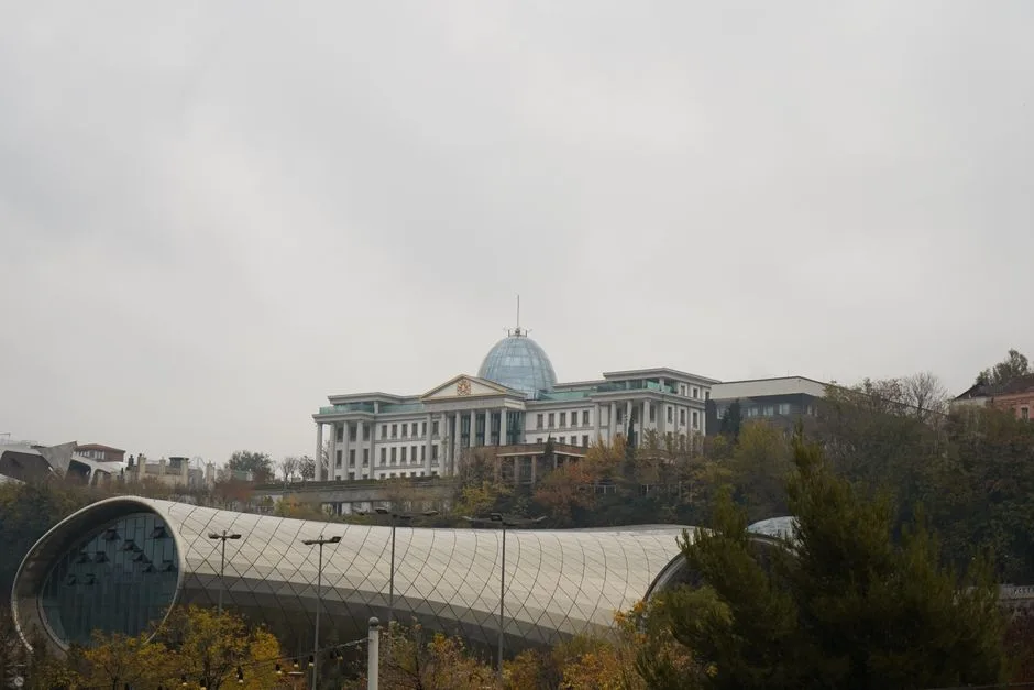 Un nou capitol în relațiile internaționale: Rusia salută anularea sancțiunilor de către Trump