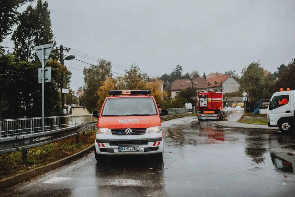 Un incident șocant în Pitești: Un elev a înjunghiat un coleg într-un liceu