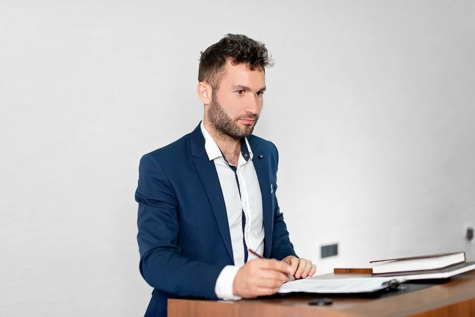 Judecătorul Claudiu Corobană și deciziile controversate din cariera sa