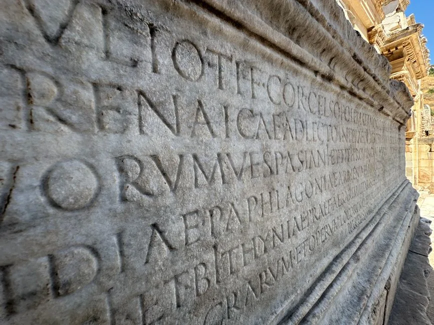 Descoperire arheologică de excepție în Constanța: un sarcofag roman de copil, intact după 1.800 de ani