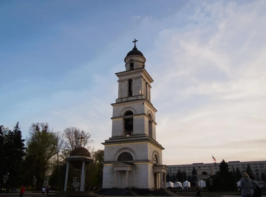 România și Republica Moldova: Între Aspirații și Realitate
