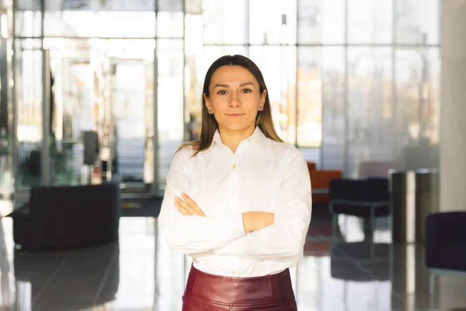 Cristela Georgescu își exprimă public susținerea pentru soțul său în fața prelungirii arestului preventiv
