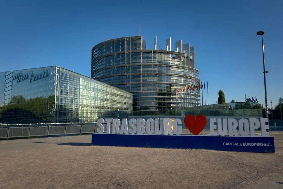 Criza politică din Polonia: Demiterea președintelui Curții Constituționale și reacțiile autorităților