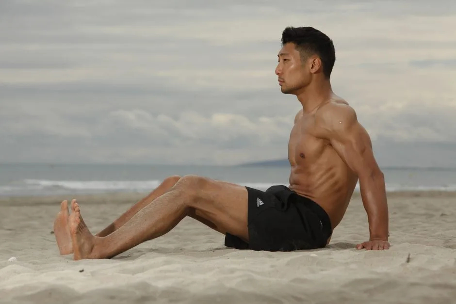 Un culturist japonez de 90 de ani inspiră generații la o competiție internațională de fitness
